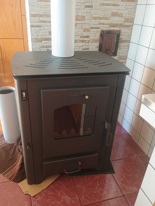 Камина с водна риза Blist B Max ER, Антрацит 24-26kW / Печка