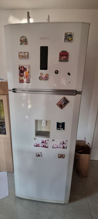 Frigider Beko defect