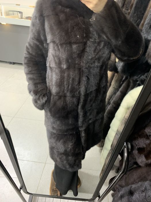 Шуба норковая . г.Астана