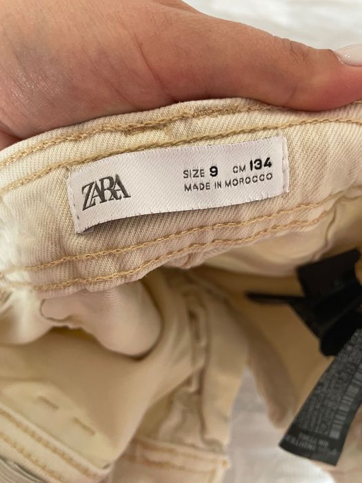 Детски дънки на Zara