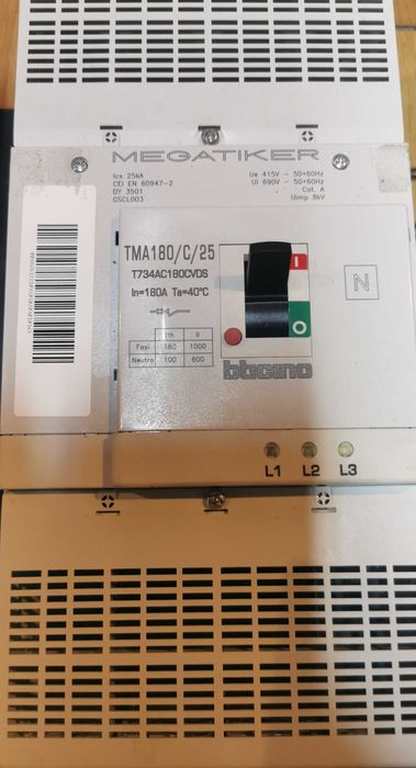 Întrerupător-usol automat ABB clema distribuție