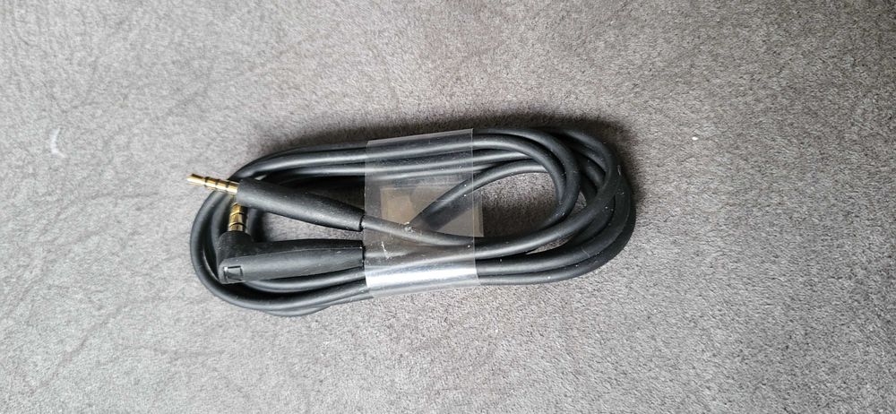 sennheiser cablu casti cu 4 contacte cu jack de 2.5mm si 3.5mm nou
