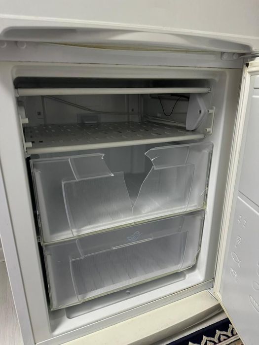 Indesit es 16 холодильник