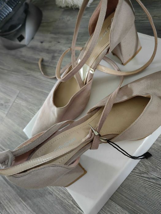 Туфли бежевые жен