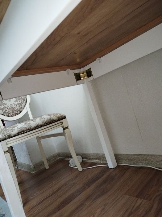 Стол кухонный !!!