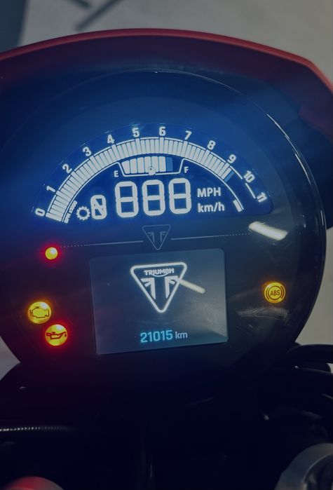 Triumph Trident 660