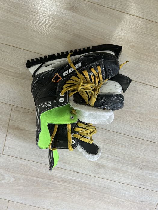 Коньки хоккейные 38-39 размер