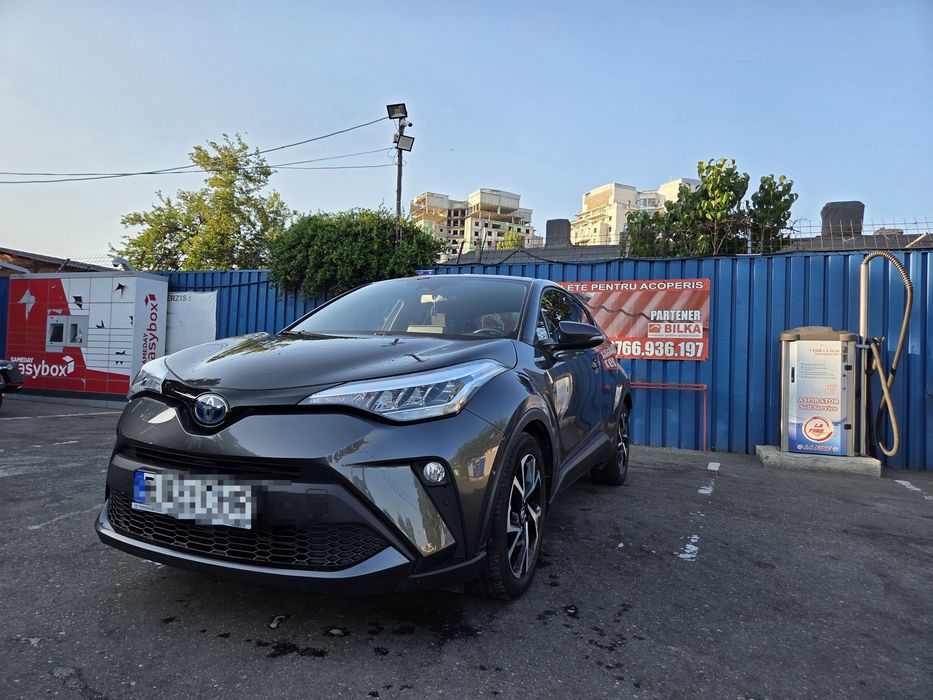 TOYOTA C-HR 2022 — imagine 3