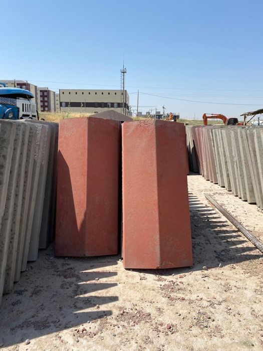 Шлакоблок, козырек, тумбы, восмиугольники