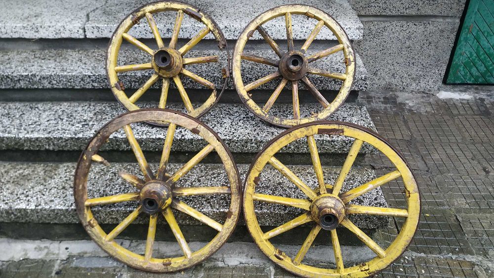 4 бр. колела от стара каруца