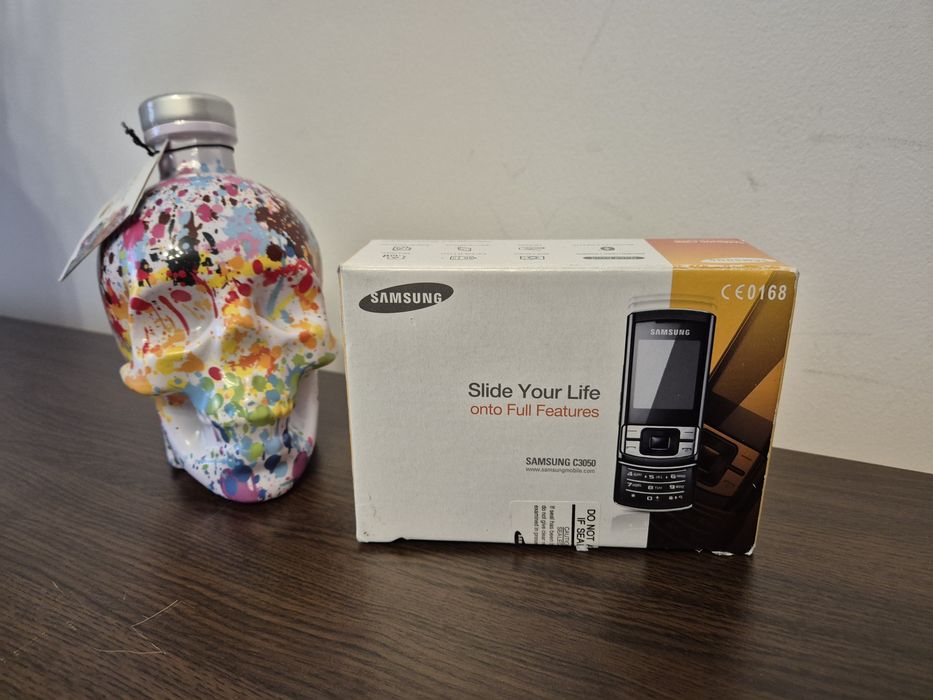 Samsung C3050 Pink la cutie (acelasi IMEI peste tot)