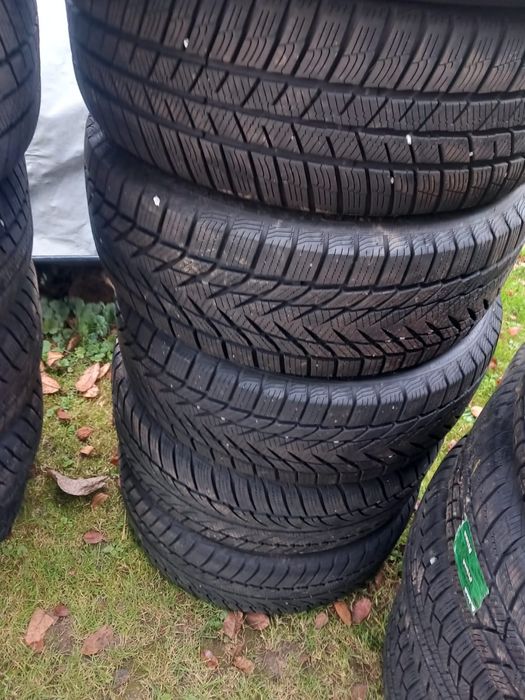 Vând anvelope iarna 205/55/16 205/60r16 215/60r16