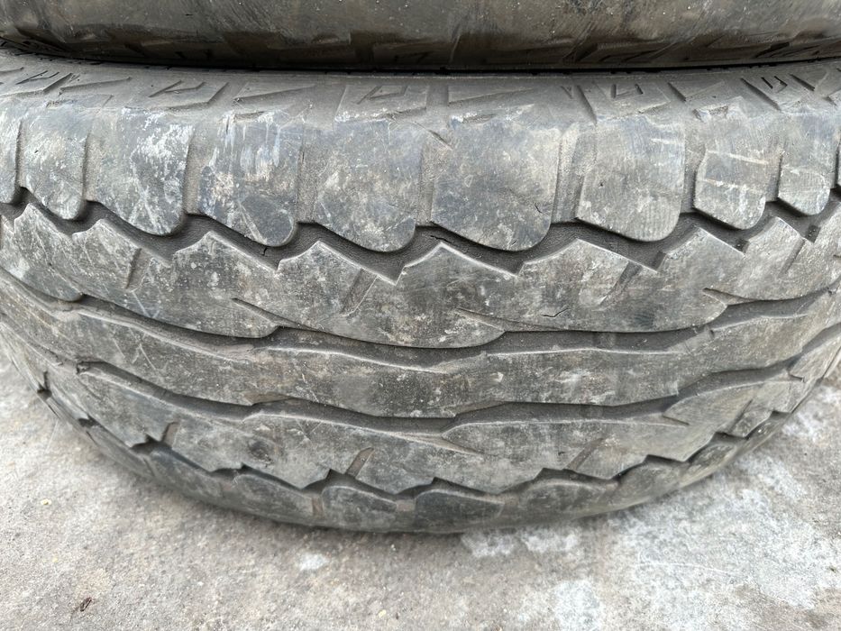 Шины АТ 275/65-17 комплект