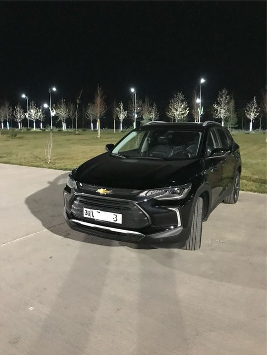 Срочно!!! Продается черный Chevrolet Tracker2 Premier!!!