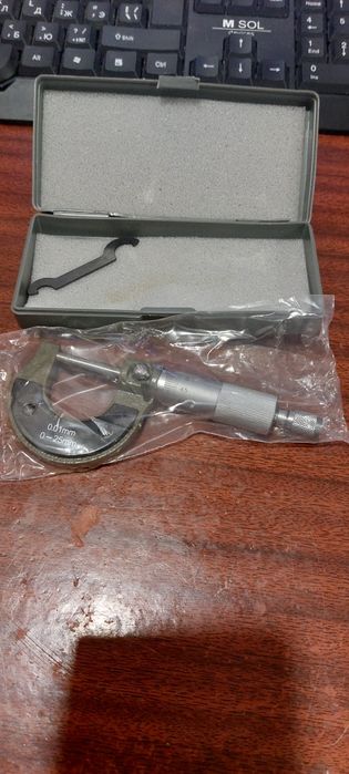 Микрометр 0-25 микрометр