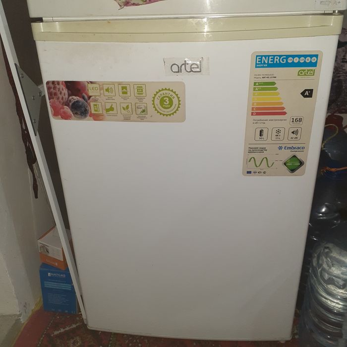 Ассалам алейкум холодильник сотилади ишлап дурипти 2018 йил олвадик