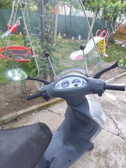 Скутер/Мотор Piaggio FLY50