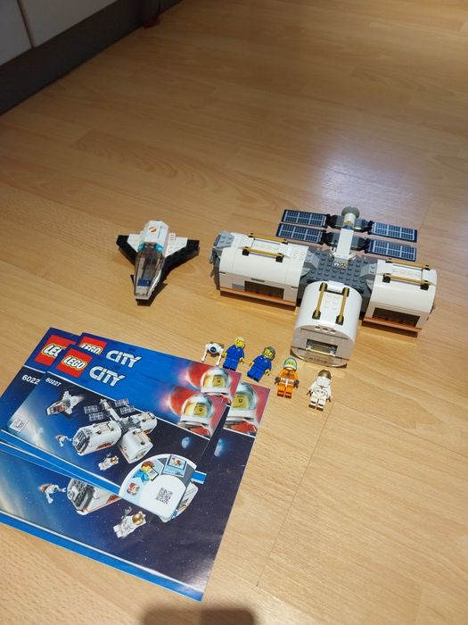 LEGO City Space Port - Statie spatiala lunara 60227