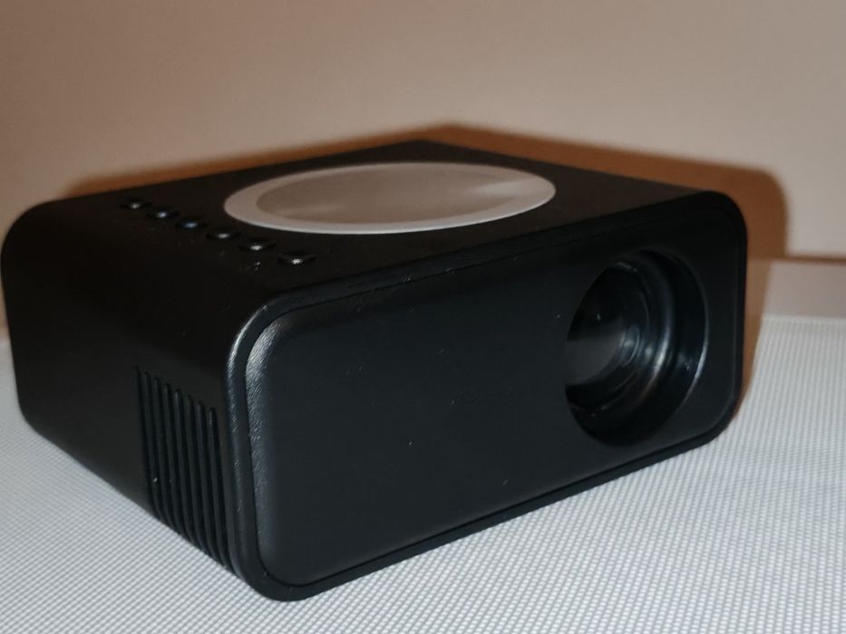 Проектор / Projector 1080p