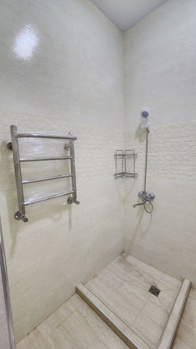 Nazarbeda tayyor dom sotiladi