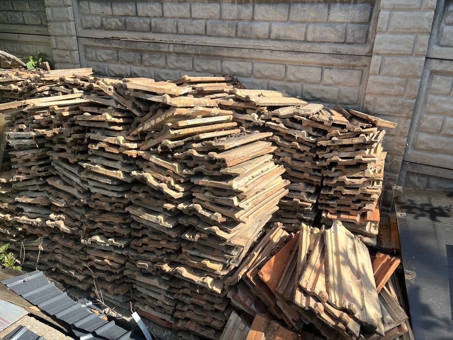 Vând țiglă model vechi