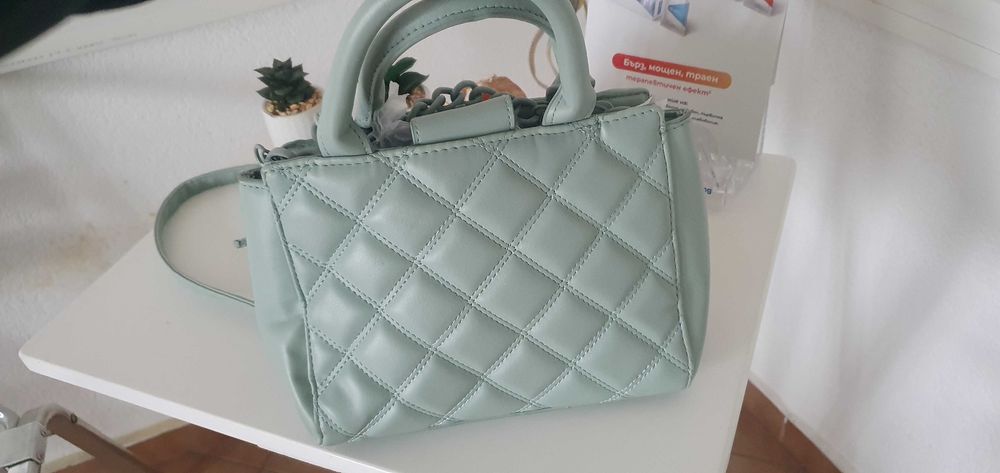 Дамски чанти през рамо