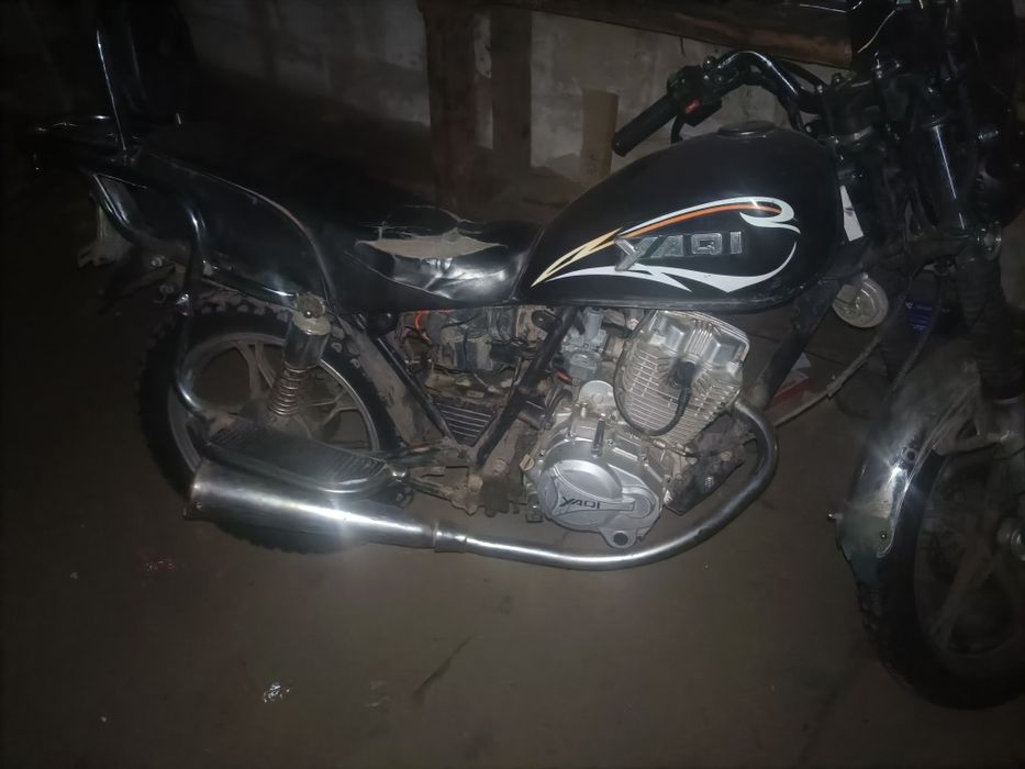 Мотоцикл yaqi 150