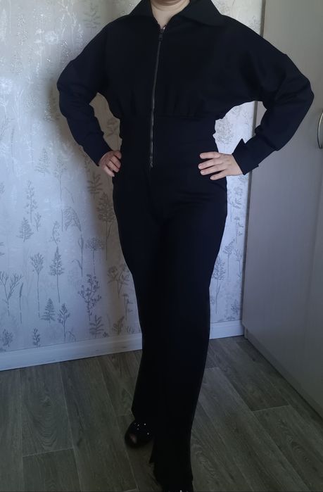 Продам  Костюм   Zara