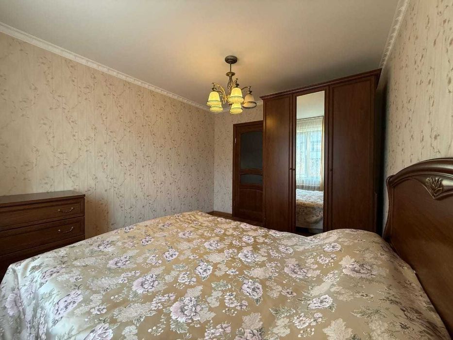 Продам 2 ком квартиру Хименко