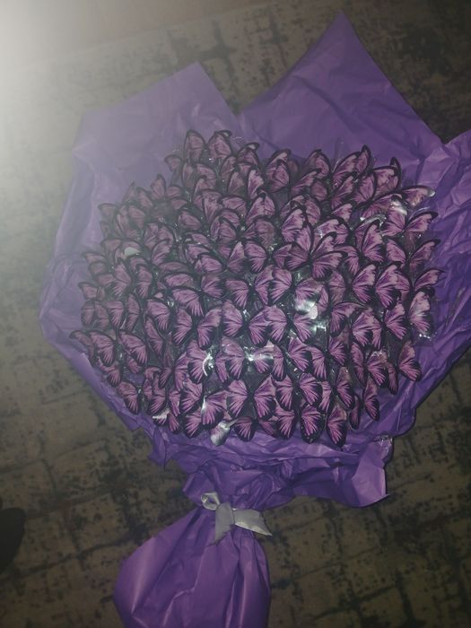 Букет из 101 бабочки