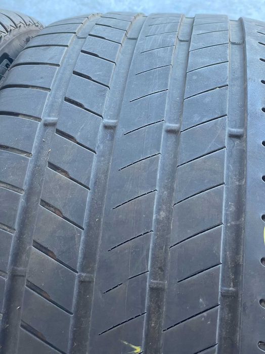 2x 305 40 20 Bridgestone Alenza 001 Runflat