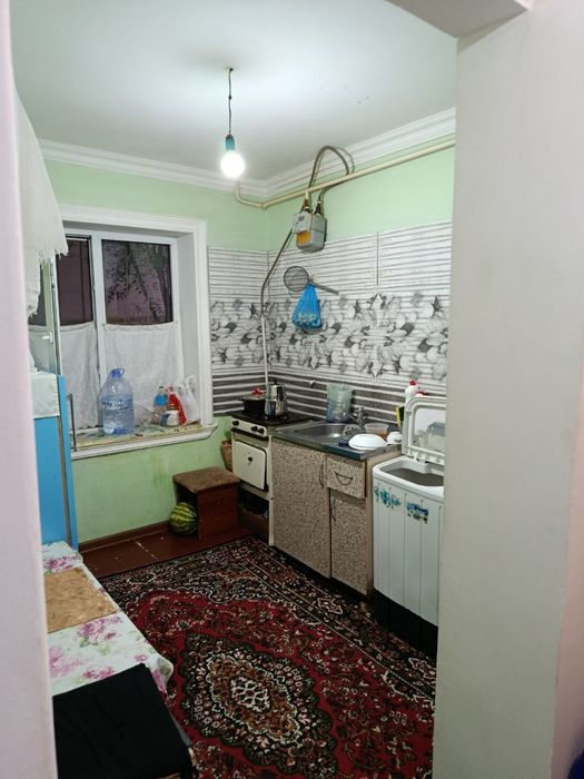 Продаётся 1 ком квартира 1 этаж 3 этажного доме в супер