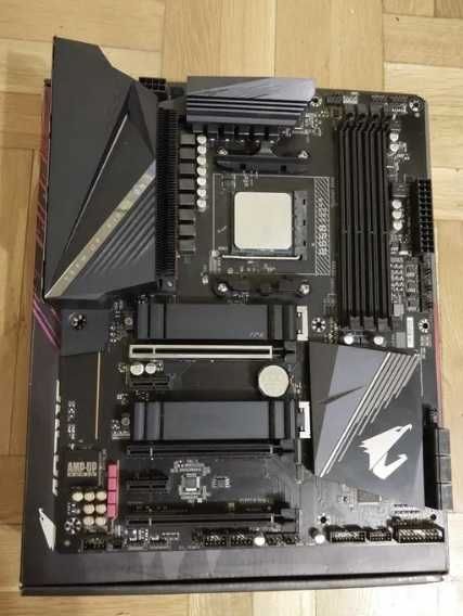 AMD Ryzen 5 5600 + Gigabyte B550 Aorus Pro