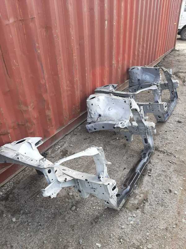 Лонжерон со стаканом