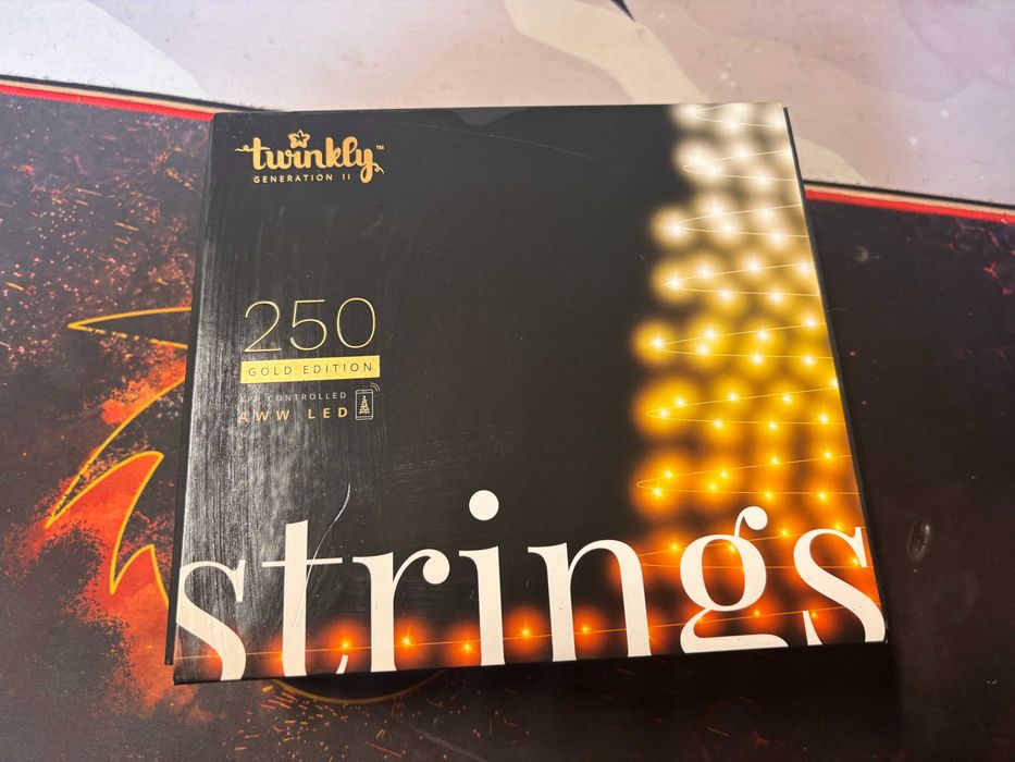 Instalație de lumini Twinkly Gold Edition – 250 LED-uri