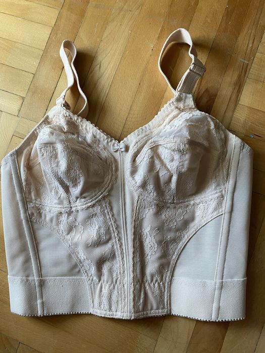 Sutien   corset / bustiera      NOU     Bej TRIUMPH