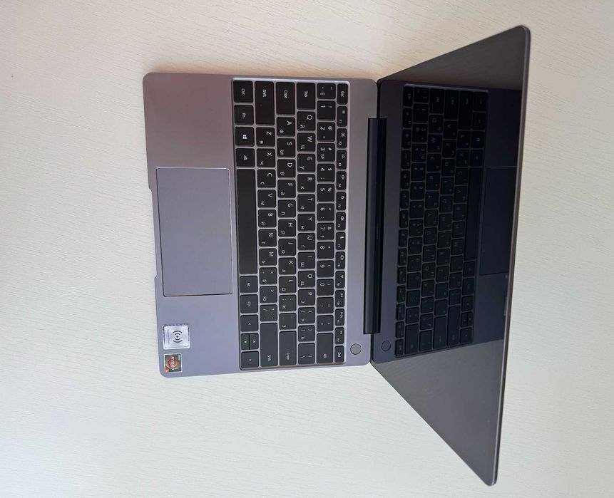 Huawei Matebook 13 HN-W19R