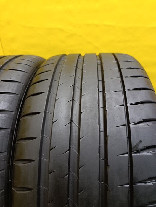 Шины 245 40 R17 Michelin 2шт