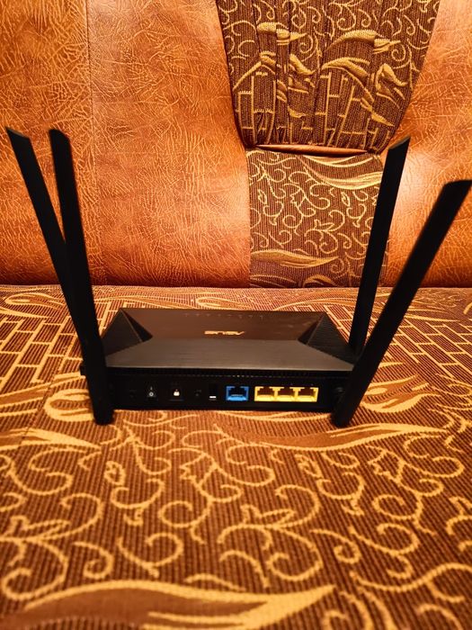 Router ASUS AX 1800 dual band WiFi 6