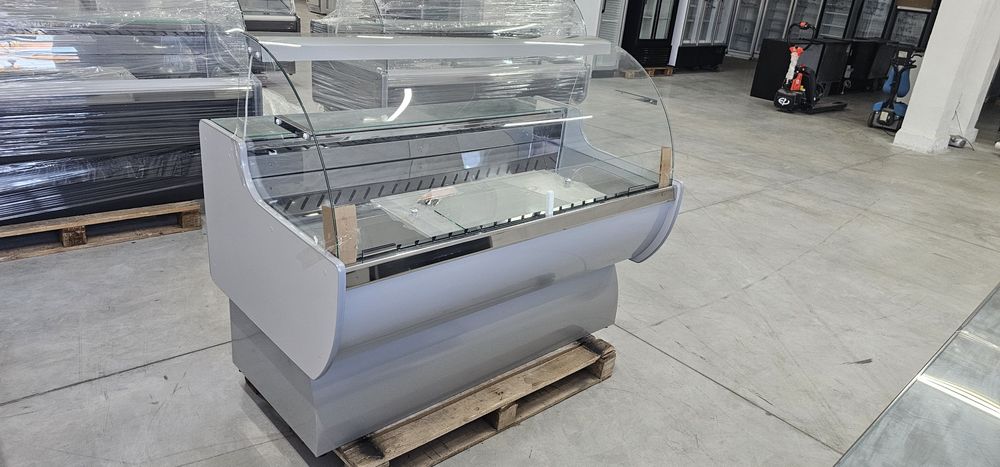 Хладилна витрина 150х90