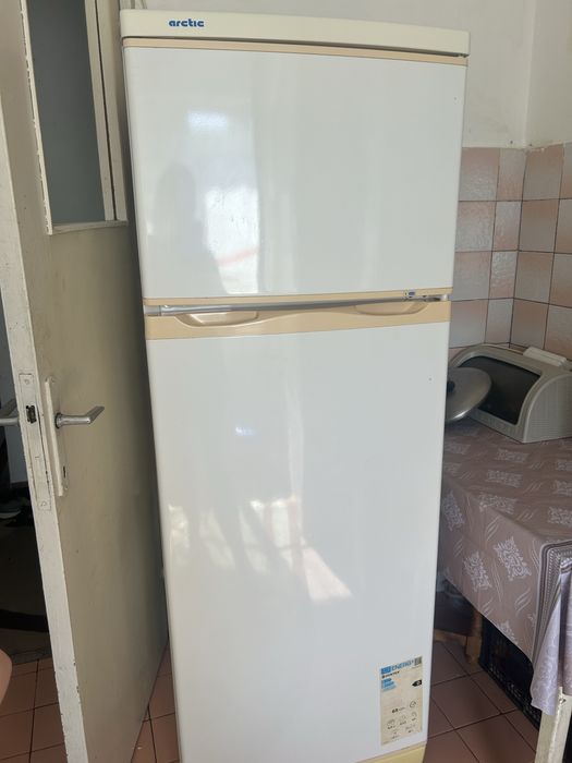 Vand frigider Arctic