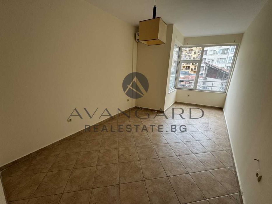 оф.25566 Тристаен до ключ с гараж в цената/ Новотела