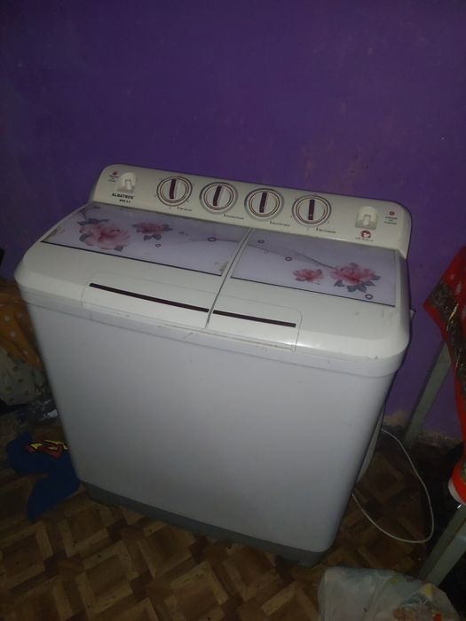 Vând mașină de spălat manuala