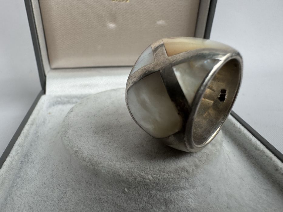 Inel masiv din argint si sidef