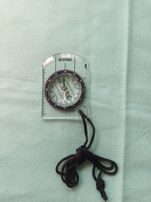 Компас на връвчица