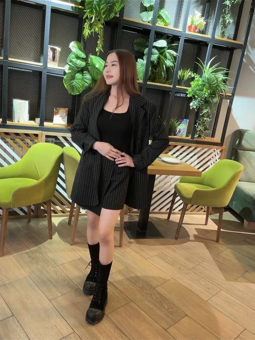 Пиджак & юбка продаётся