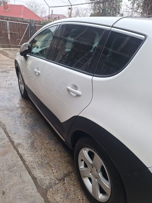 Peugeot 3008 2013 hybrid 200cp