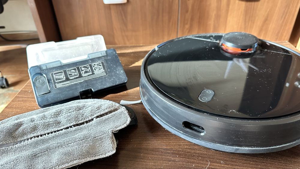 Robot de aspirare Xiaomi Mi Mop PRO