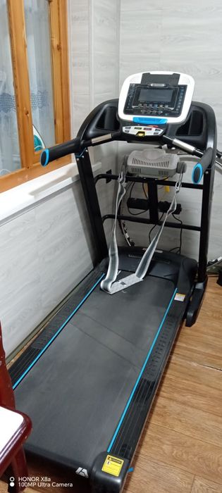 Беговая дорожка.