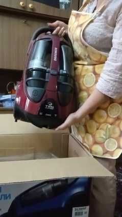 Продам пылесос SAMSUNG SC885F новый